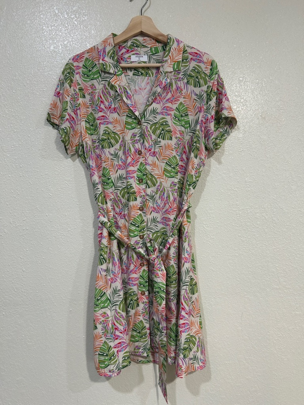 UNTUCKit Women’s JulieTropical Leaf Print Button Front Shirt Dress Sz 10 - Picture 1 of 13